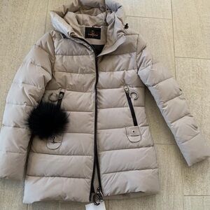 Kids Beige Puffer Jacket with Black Accents small
